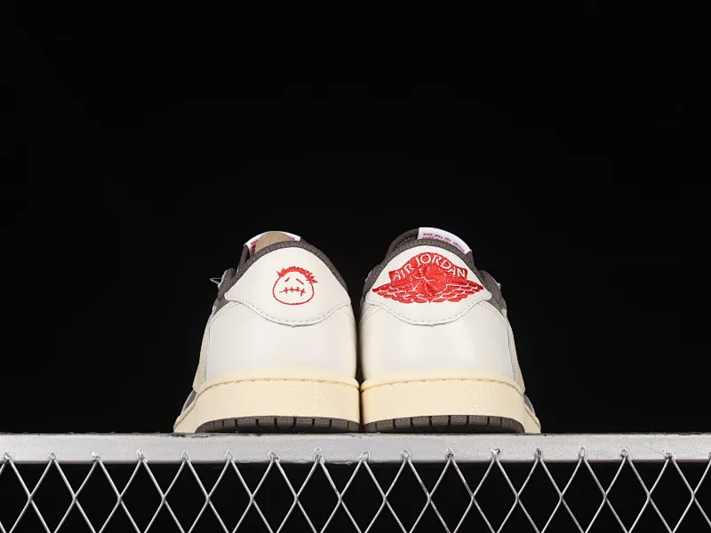 All categories Air Jordan Jordan series basketball shoes Air Jordan 1 Low LW version Travis Scott x Air Jordan 1 Low OG "Reverse Mocha" AJ1 Joe 1 reverse mocha brown and white barb joint casual sports basketball shoes DM7866-162